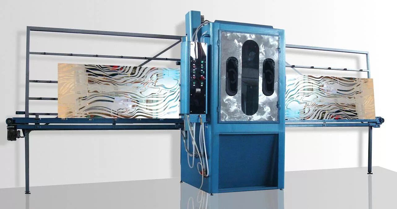 Техники обработки стекла. Пескоструйный станок. Станок для пескоструя стекла. Пескоструйная камера для стекла. Автоматическая пескоструйная камера.