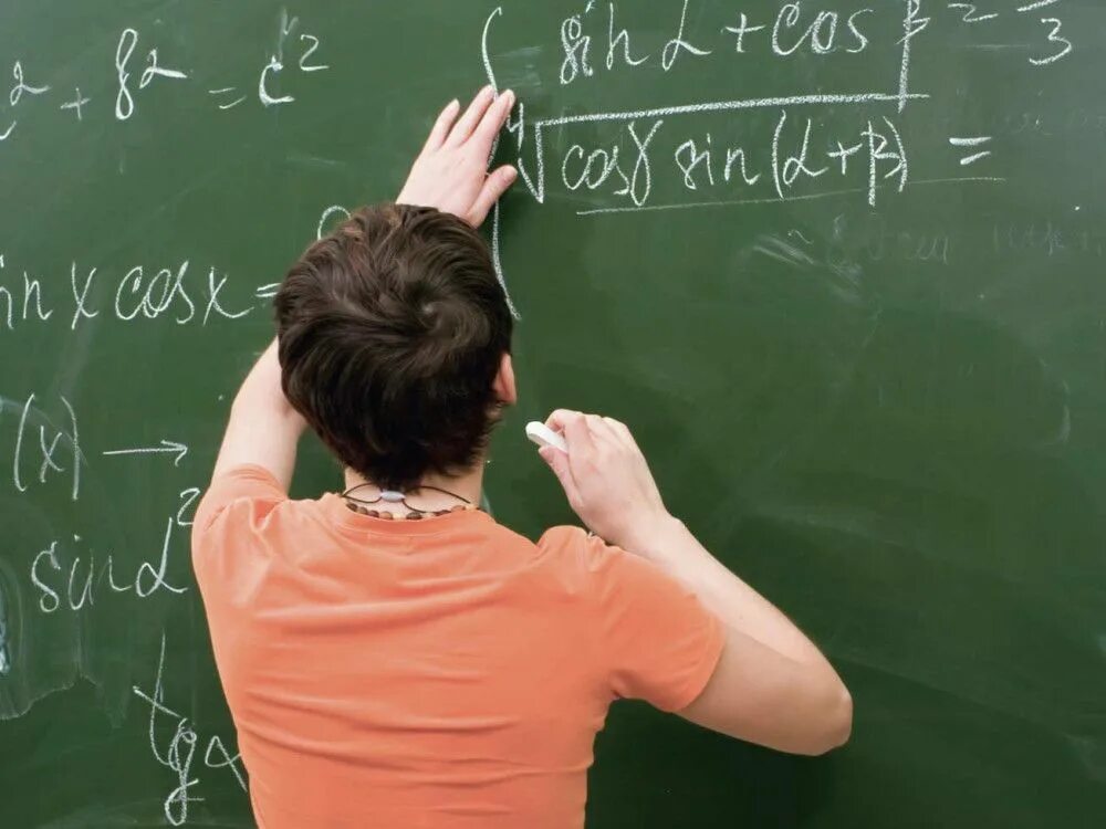 Математика для дошкольников. Младшие школьники. Девушка с учебниками. Стресс школьника. Ученик студент.