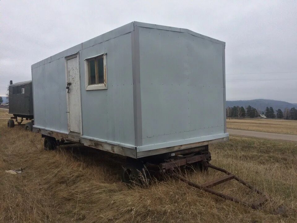 Вагон дома прогресс. Вахтовый вагончик конданефть. Вагон балок. Вагон дом полярис. Прицеп тракторный торос 2.