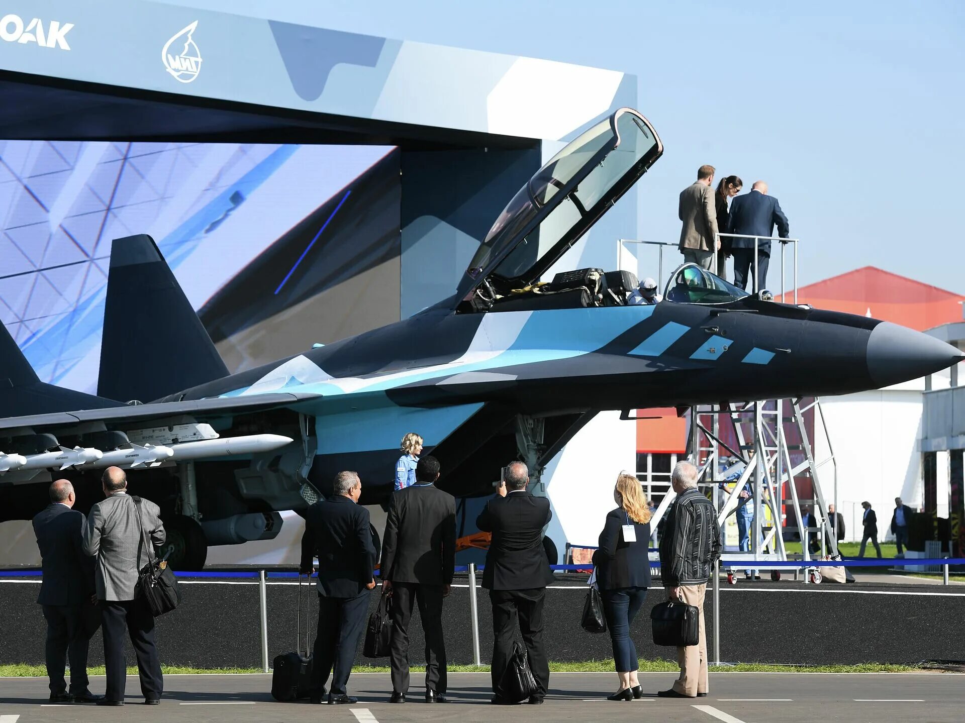 Су 35 на макс 2019. Новости миг 35. Mig 35 cabic. Миг-35 на авиасалоне в китае. Самолёт миг-35.