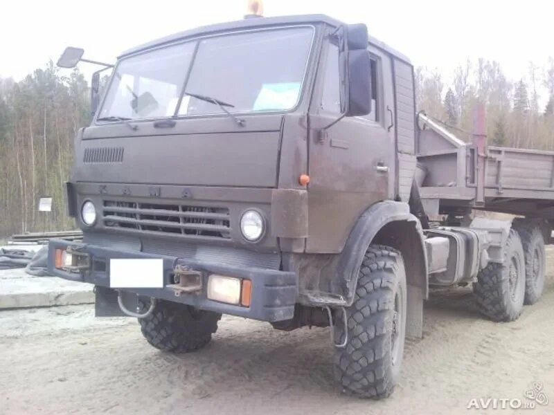 Меняю камаз. Камаз 5320 самосвал. Камаз без колес. Самосвал без колес. Камаз 6520 самосвал оранжевый.