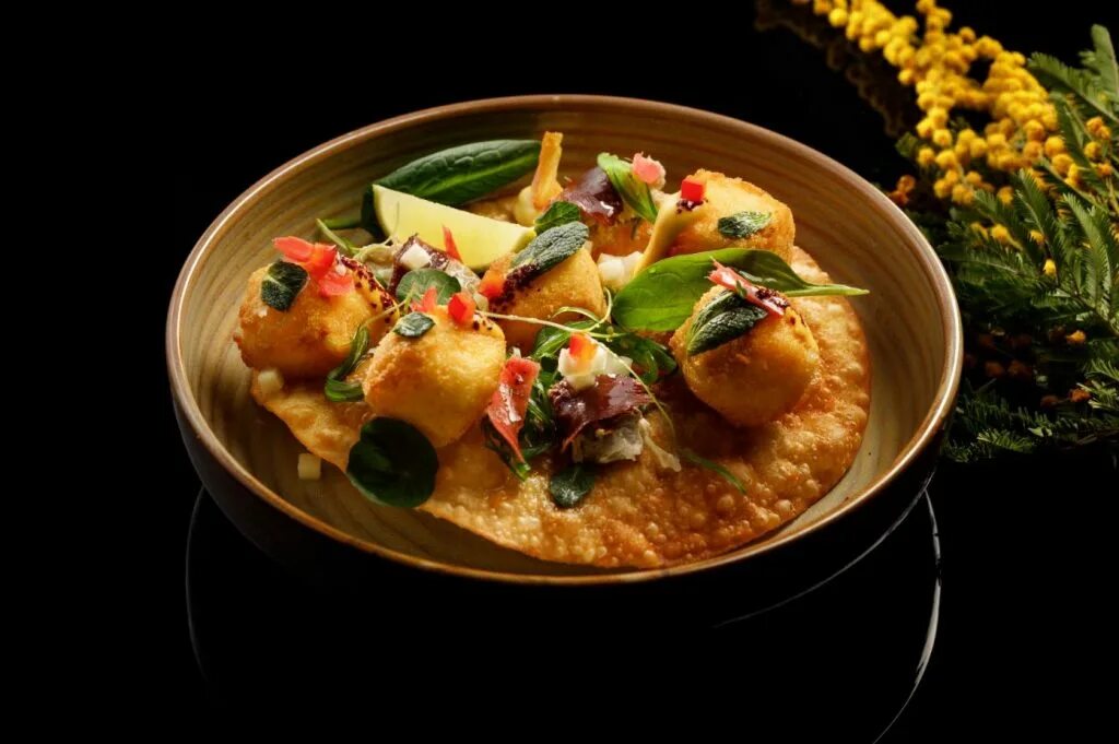 Жареный гусь. Гусиные пироги. Пироги вино и гусь ресторан меню. Булочка лебедь. Интересные блюда для кофейни.