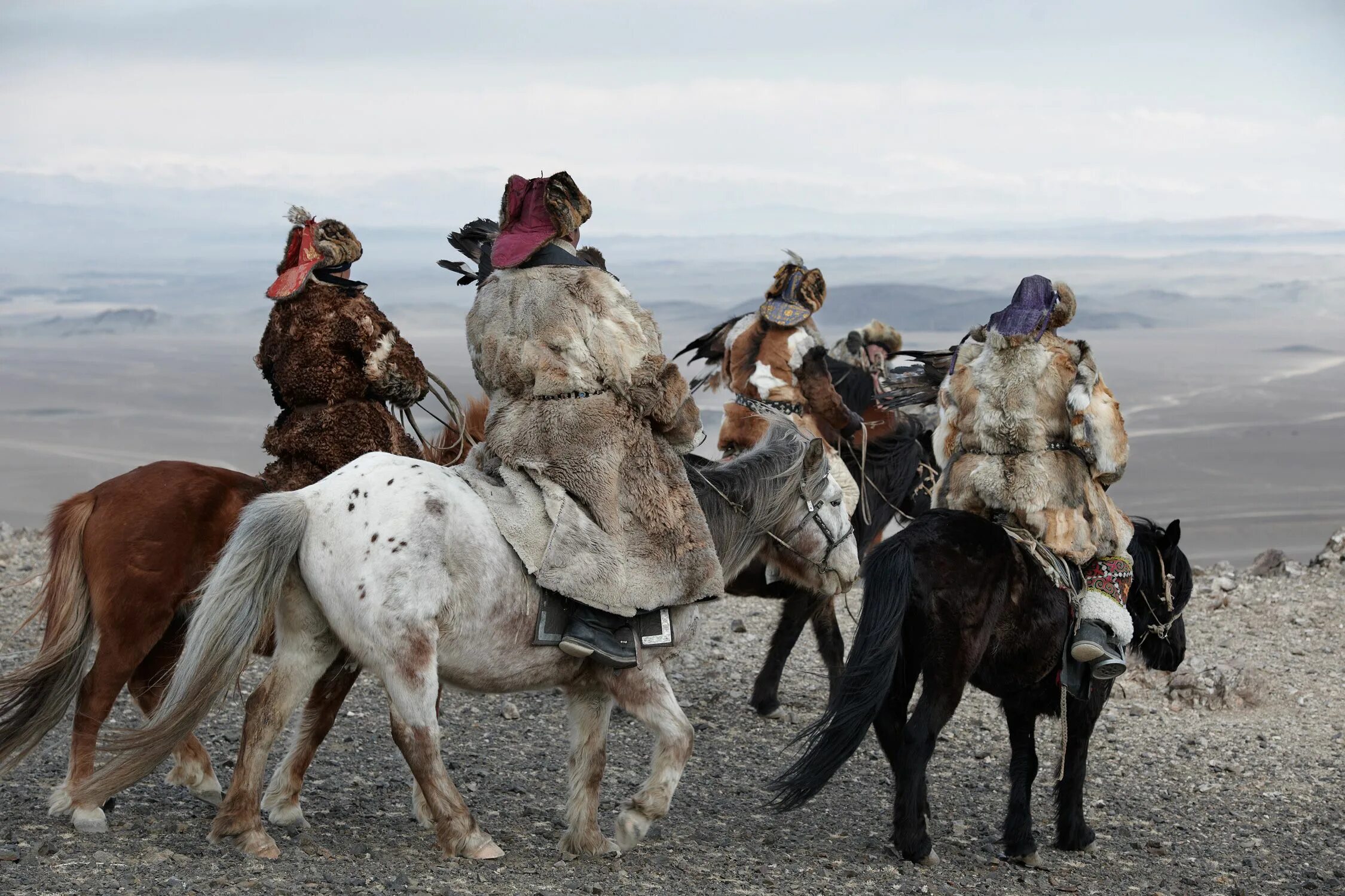 Kazakh people. Монголы кочевой народ. Джимми Нельсон "before they Pass away". Монголия кочевой образ жизни. Монгольские кочевники.