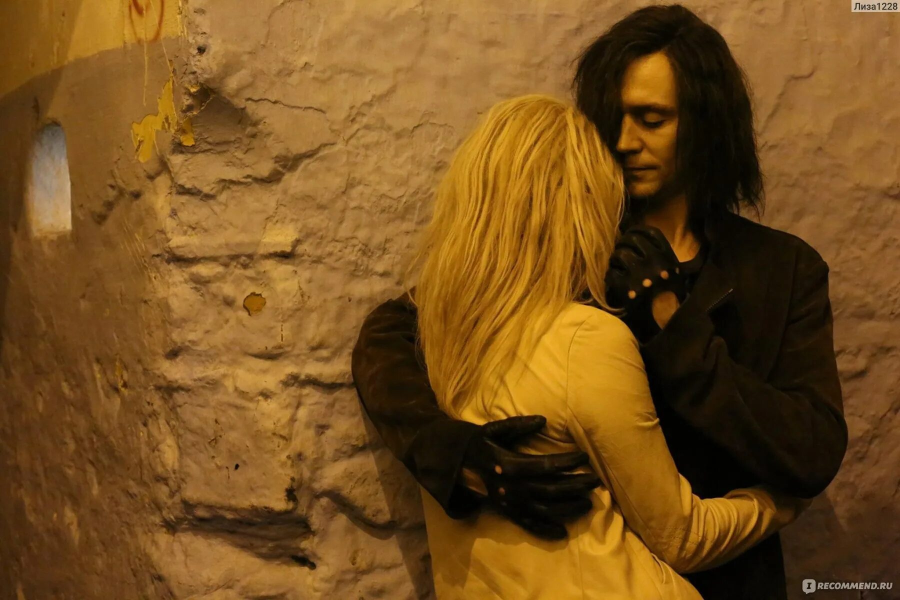 Выживут только любовники, 2013. Only lovers left alive 2013. Тильда суинтон only lovers left alive. Тильда суинтон выживут только. Любовник 2013.