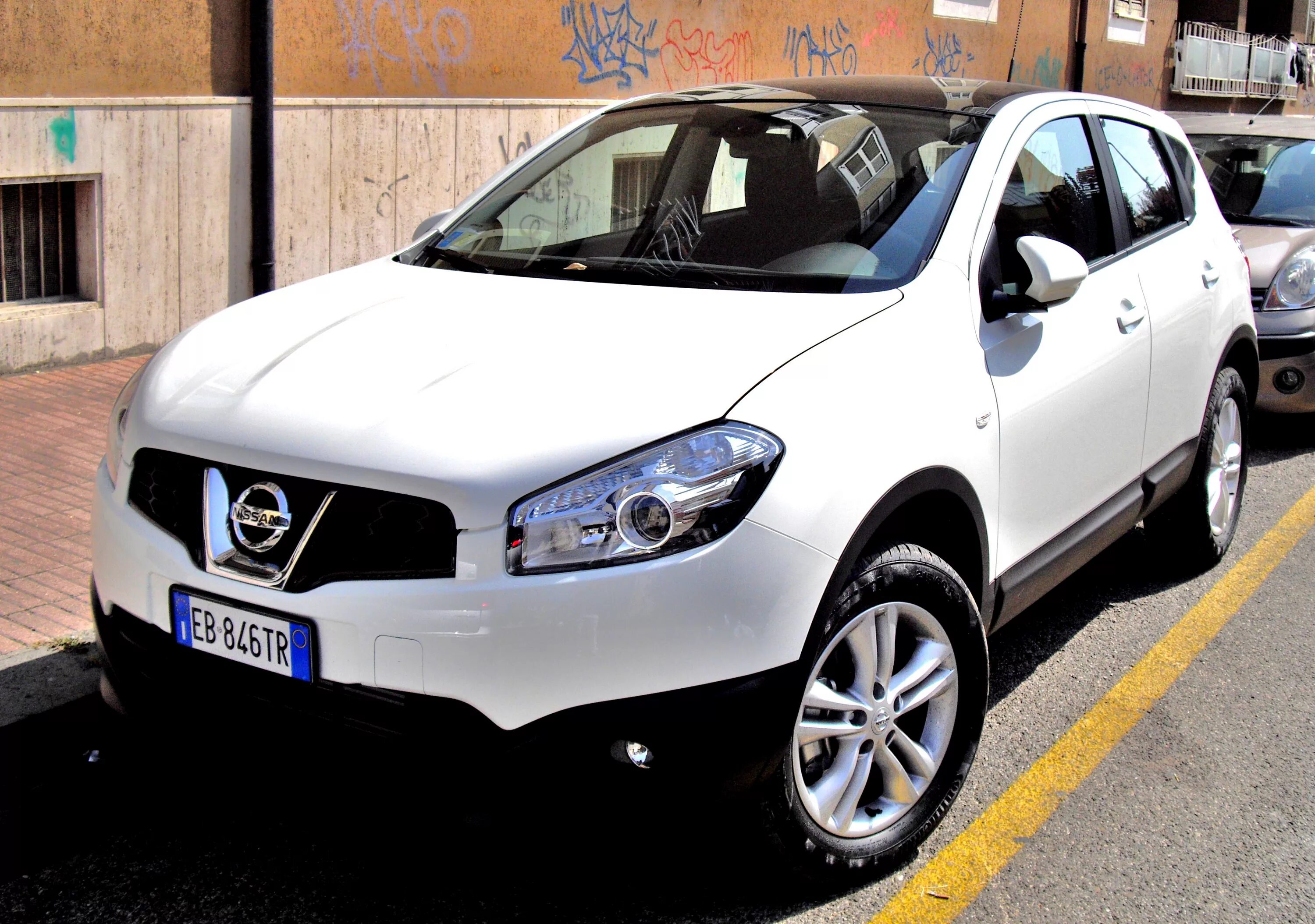 Кашкай купить беларусь. Nissan Qashqai 2010. Ниссан Qashqai 2010. Nissan Qashqai j10 белый. Nissan Qashqai 2010 2.0.