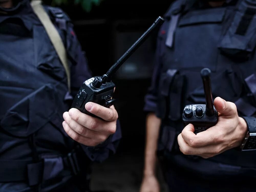 Полицейский россии. Радиосвязь овд. Рабочее место полицейского. Информационные технологии в овд. Технические средства связи.