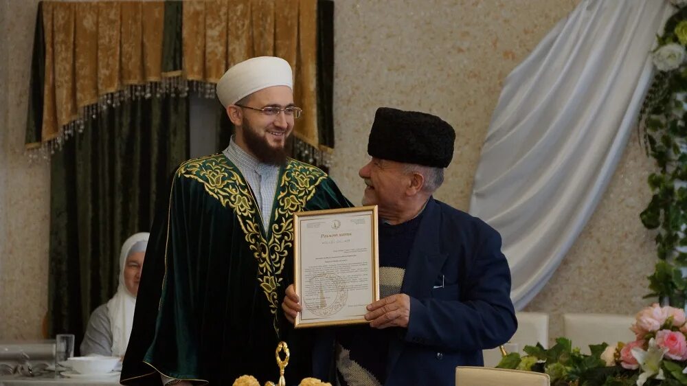 муфтий гусман хазрат. имам-хатиб. мусульманский мулла казанский. имам хатыб кул шариф. шамсутдинов халил хазрат уфа.