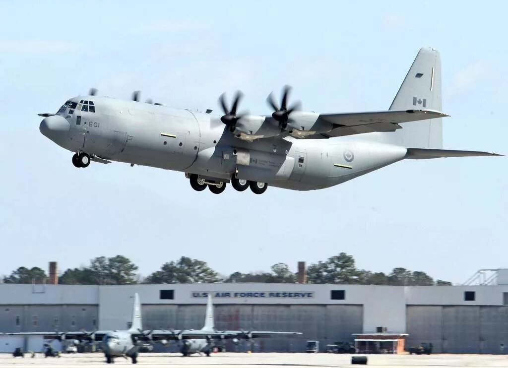 C-130 Hercules. Cc-130j Hercules. Lockheed c-130 Hercules. Lockheed Martin cc-130h Hercules Canada Air Force.