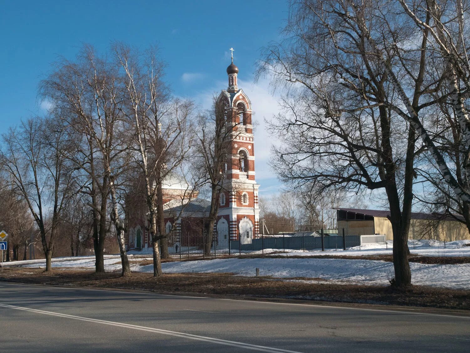 Телевизор бронницы. Церковь Успения Пресвятой Богородицы (Бронницы). Церковь Успения Божьей матери в Бронницах. Церковь Успения Божией матери города Бронницы. Бронницы Успенская Церковь.