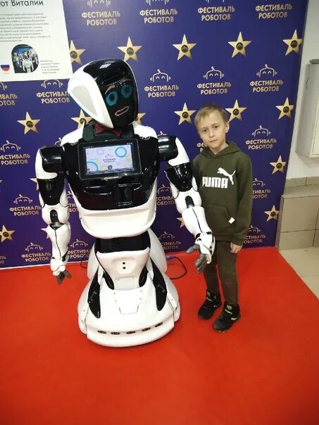 Робот- уборщик фестиваль роботов выставка. Выставка роботов рязань 2022. Выставка роботов рязань. Выставка роботов. Выставка роботов рязань.