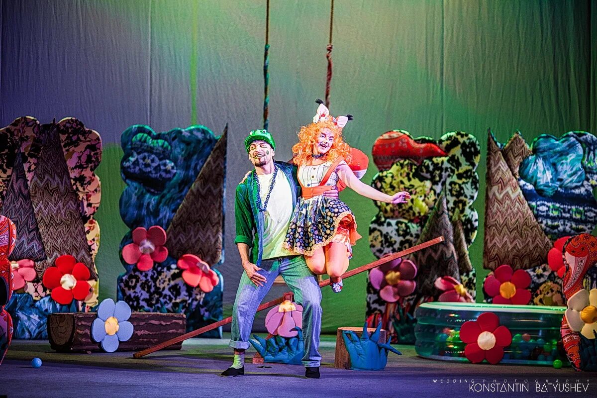 детские спектакли 5 лет. детский спектакль теремок. все мыши любят сыр спектакль. незнайка в зелёном городе спектакль. детские спектакли 5 лет.