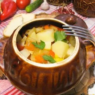Тушеные овощи в горшочке в духовке