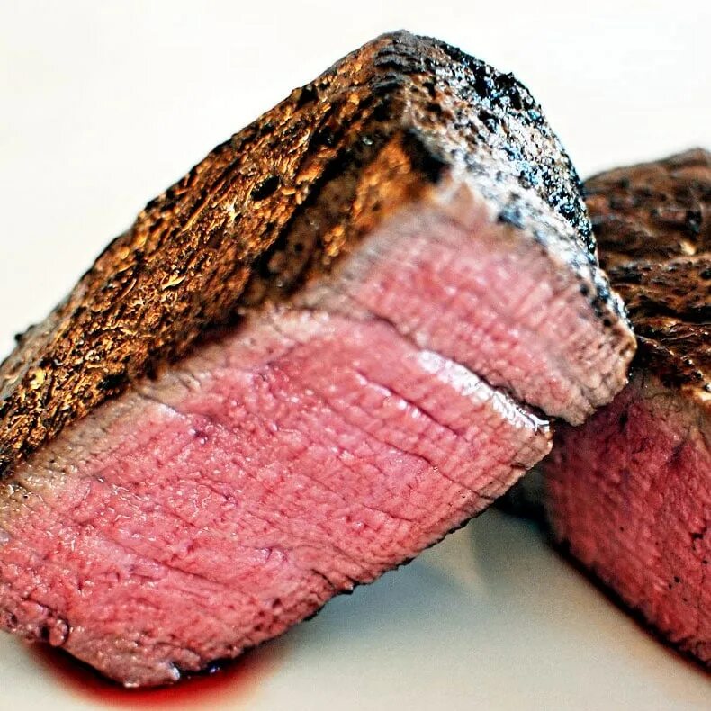 Су вид мясо. Стейк в сувиде. Стейк сувид. Свиной бифштекс сувид. Стейк в сувиде.