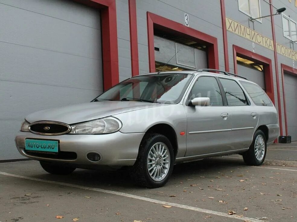 Мондео 2 универсал дизель. Форд Мондео 2 универсал. Форт Мондео 2 уневерсал. Ford Mondeo 1 универсал. Форд Мондео 1996 универсал.