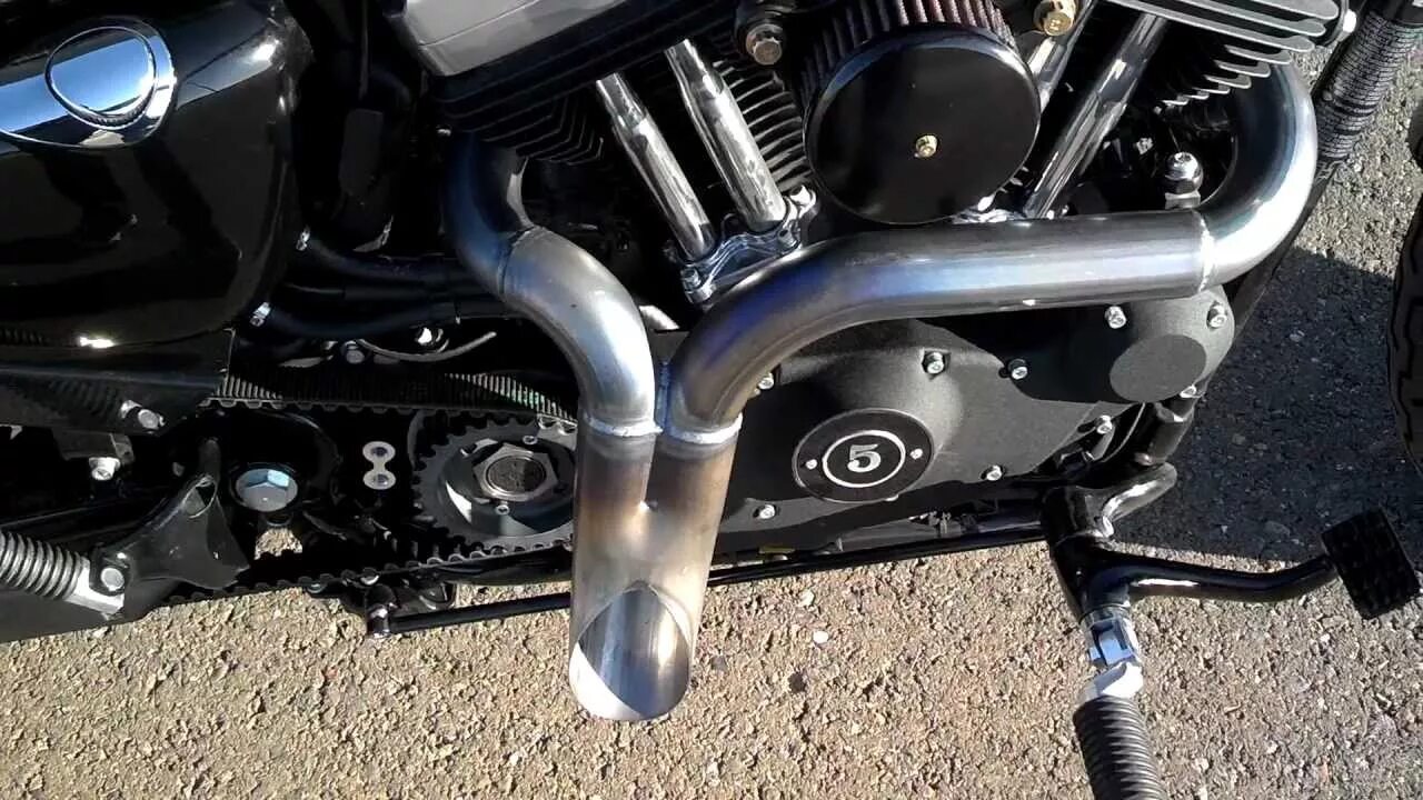 Harley exhaust. Harley exhaust. Выхлоп harley davidson. Глушитель vance hines harley davidson. Harley exhaust.