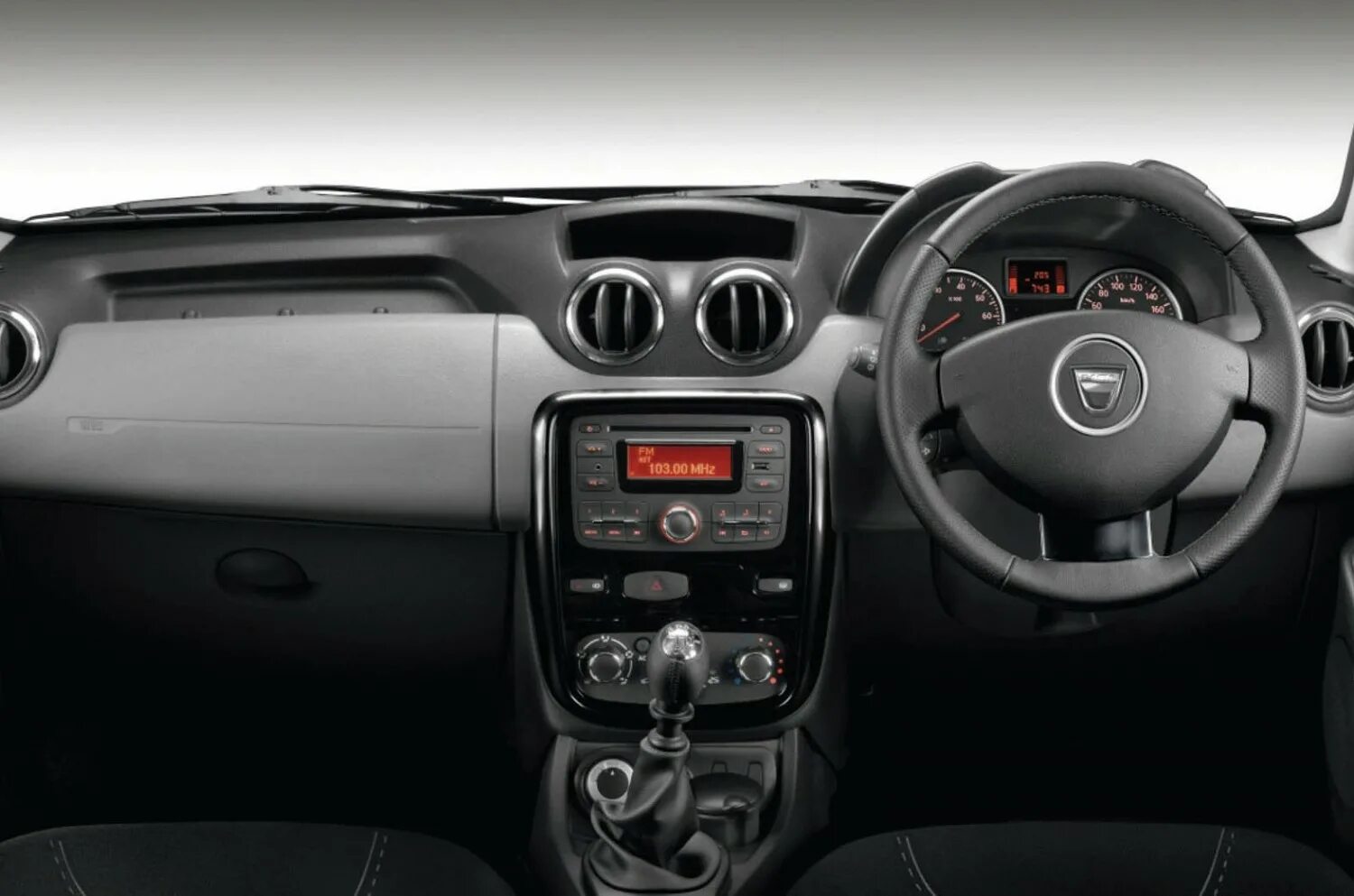 Часы рено дастер. Dacia duster 2010 салон. dacia duster 2012. рено дастер 2012 салон. renault duster салон.