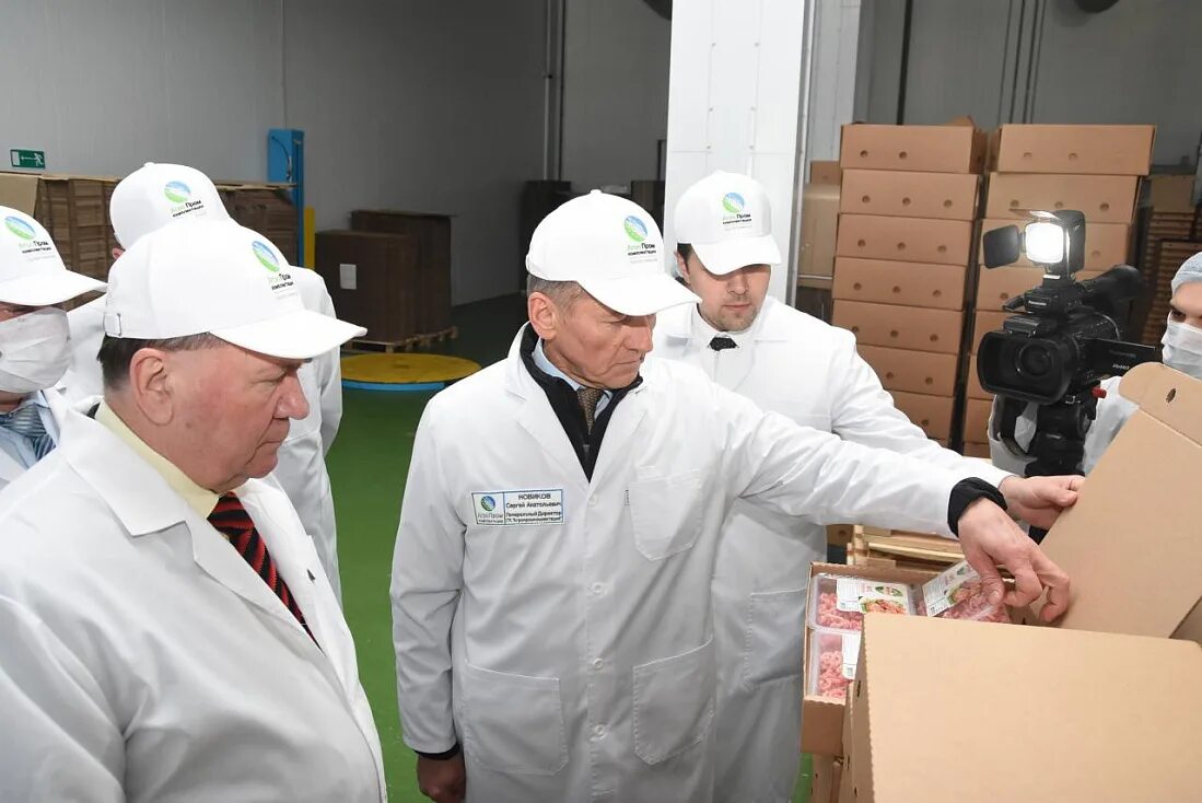 Агропромкомплектация курская область. Агропромкомплектация линец. Агропромкомплектация курск. Агропромкомплектация логотип. Комбикормовый завод агропромкомплектация.
