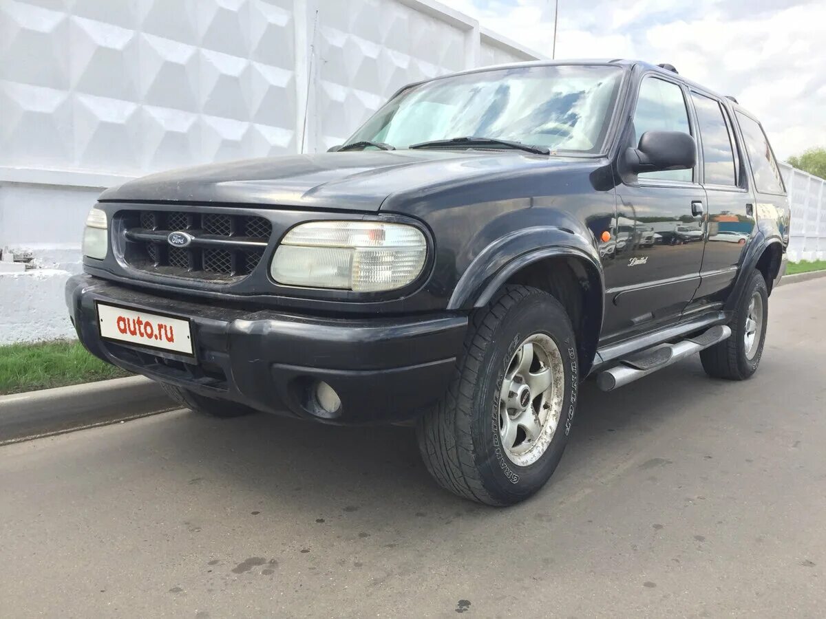 Форд эксплорер 2 купить. Форд эксплорер 2000. Ford Explorer 2000 года. Джип Форд эксплорер 2000. Форд эксплорер 2000г.