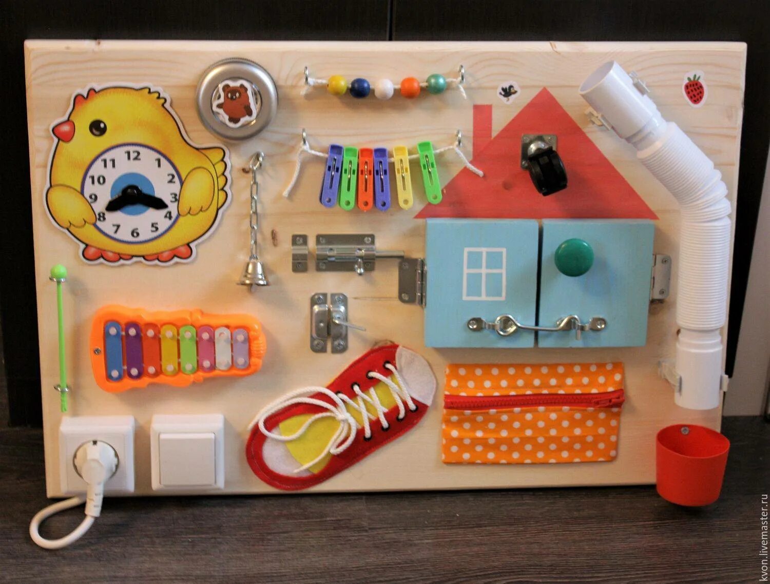 Игрушка своими руками ребенку 6 лет. Развивающая доска бизиборд своими руками. развивающая доска монтессори. бизуборд. развивающая доска для детей своими руками для мальчиков.