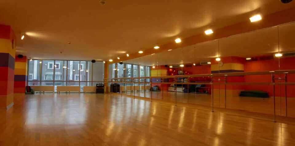 фитнес зал воробьевы горы курган. фитнес воробьевы горы. фитнес воробьевы горы. World class lite воробьёвы горы. World class воробьевы горы.