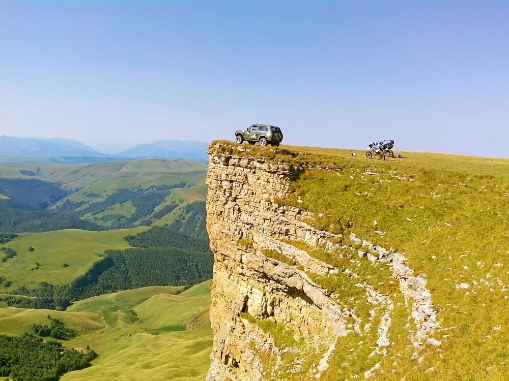 Плато Бермамыт Кисловодск. Пятигорск плато Бермамыт. Плато Бермамыт дорога. Плато Бермамыт дорога от Кисловодска.