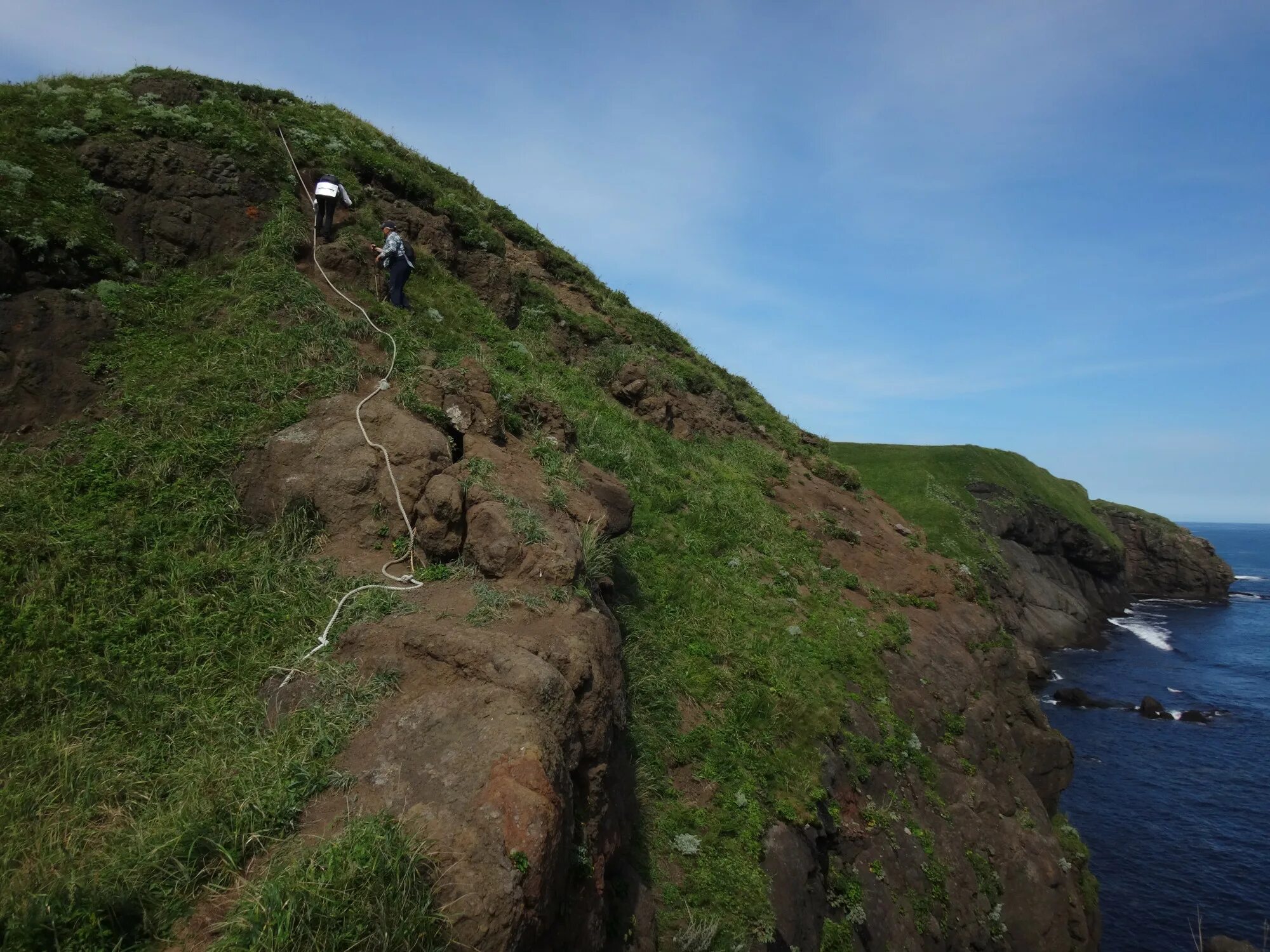 Остров шикотан ворота счастья. Сахалин осенью. Климатическая область сахалина. Сахалин природа и климат. Лаго наки.