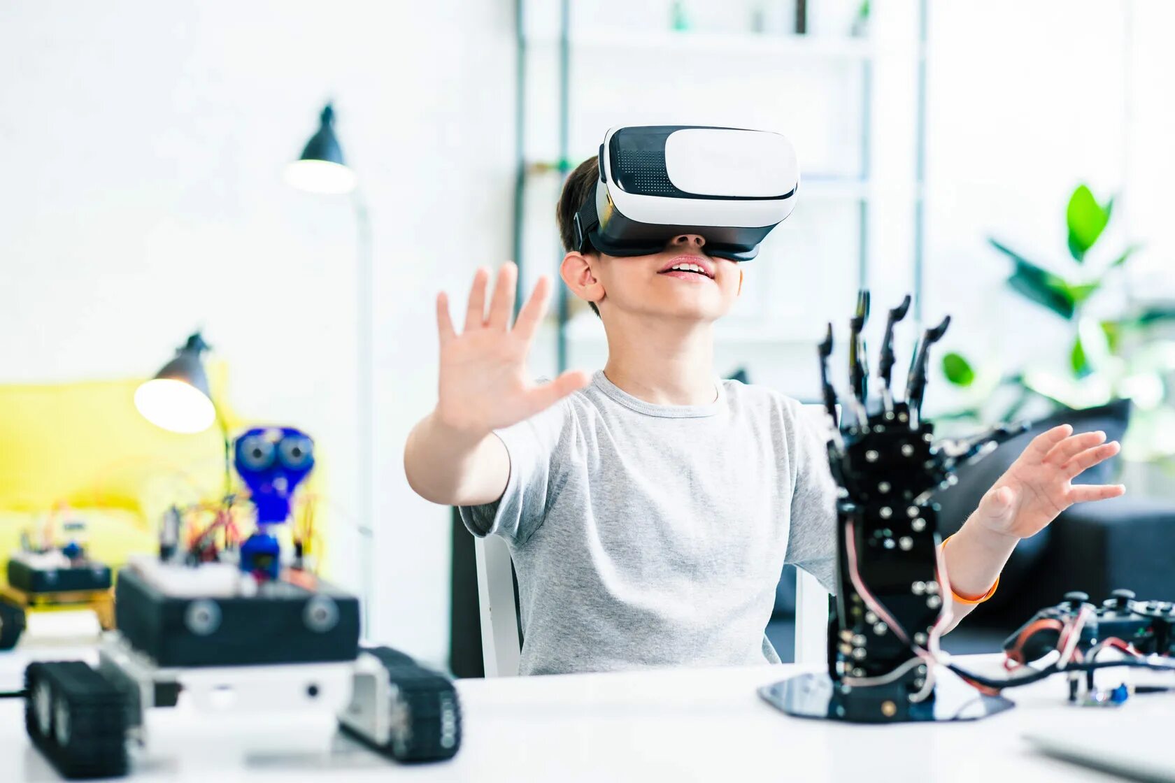 Будущее образования и обучения. Виртуальная реальность дети. Очки виртуальной реальности в образовании. Дополненная реальность дети. Виртуальная реальность в будущем.