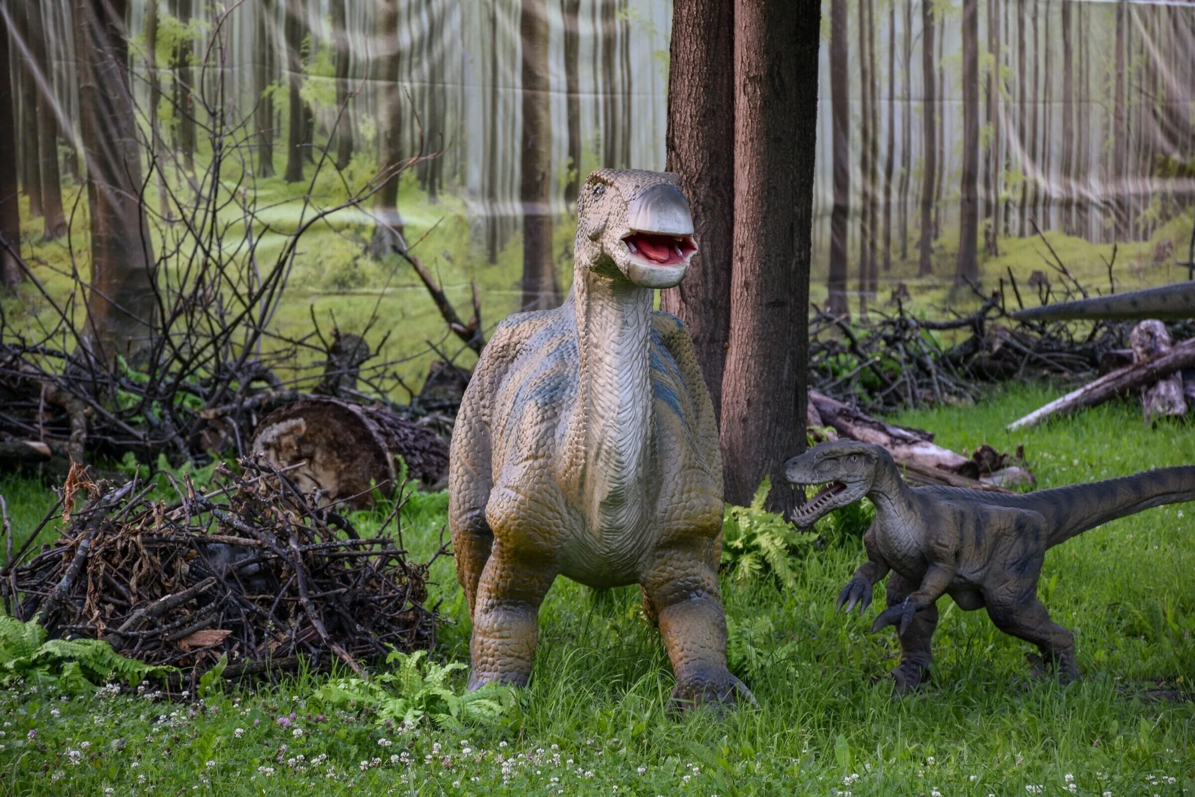 Тайна динозавров Ярославль. Парк динозавров Ярославль. Парк динозавров в России.