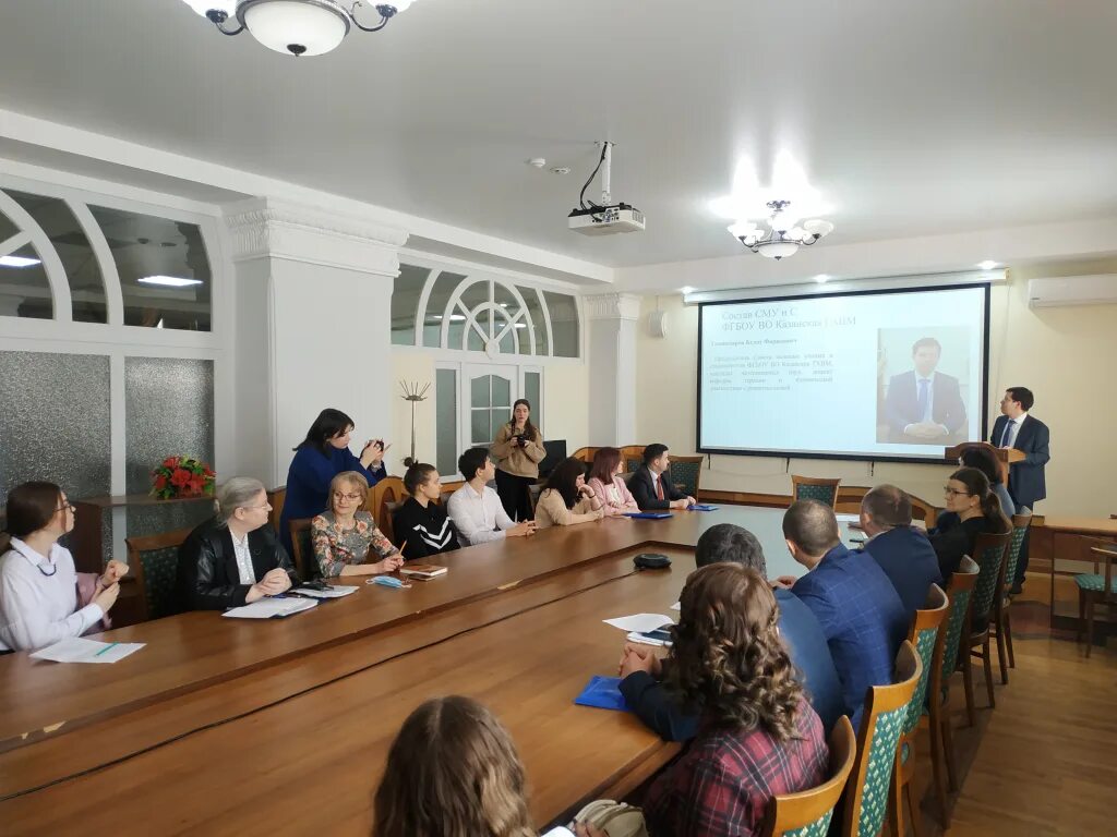 Научная конференция школьников. Актовый зал казань университет. Научная конференция в вузе. Студенческая научно практическая конференция 2019. Лицей ранхигс здание.