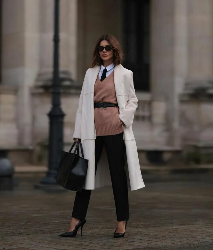 Элегантный стиль в одежде для женщин. Элегантный стиль это. Max mara одежда. Элегантный образ. Элегантная одежда для женщин.