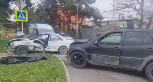 Анапа центральная улица. Происшествия анапа за сутки. Происшествия анапа за сутки. Дтп краснодарский край. Происшествия анапа за сутки.