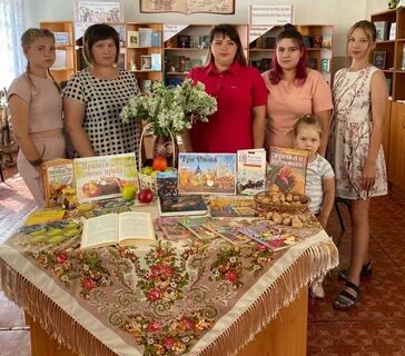Выставки в августе в библиотеке