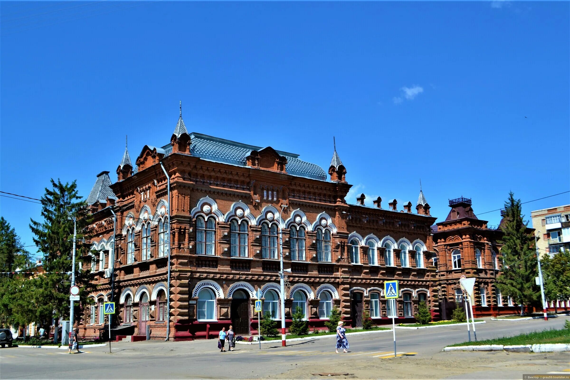 Где находится аткарск