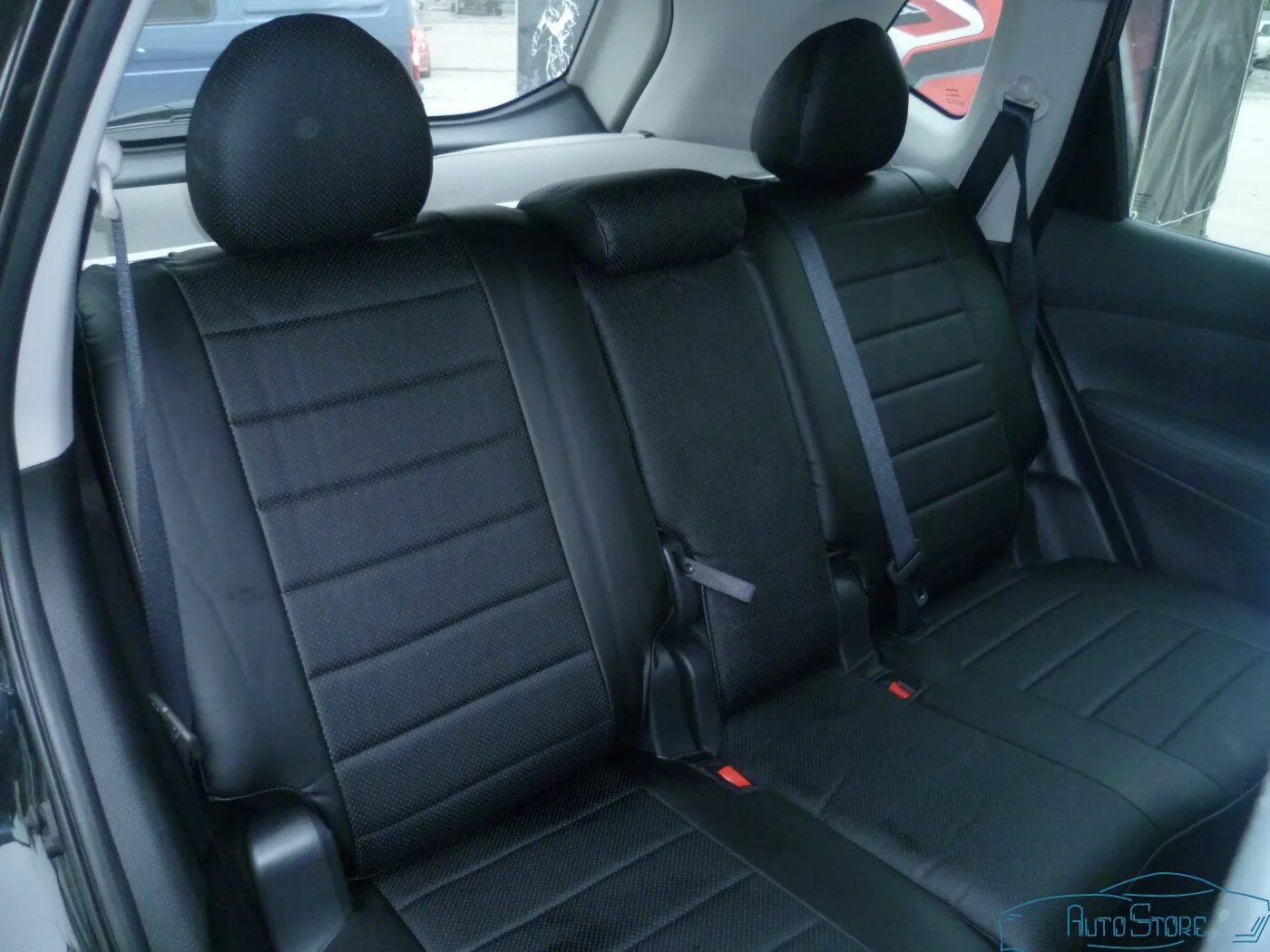 Чехлы для nissan x-trail t31. Авточехлы на ниссан икстрейл т32. Чехлы ниссан х-трейл т32 алькантара. Чехлы на nissan x-trail t31 автопилот ромб. Чехлы ниссан x trail 31.