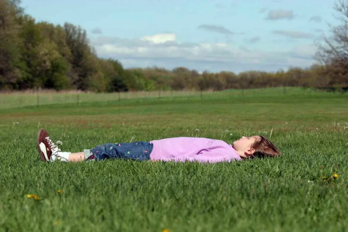 Lie down. Lie лежать. Lie lying лежать. Lying down.