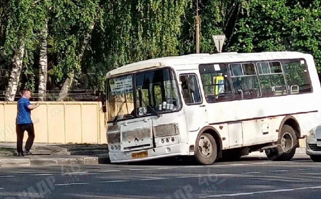 46 Автобус Курск пазик. Автобус Курск ПАЗ 35. Автобус ПАЗ Курск в парке. Автобус Курск ПАЗ 35м.