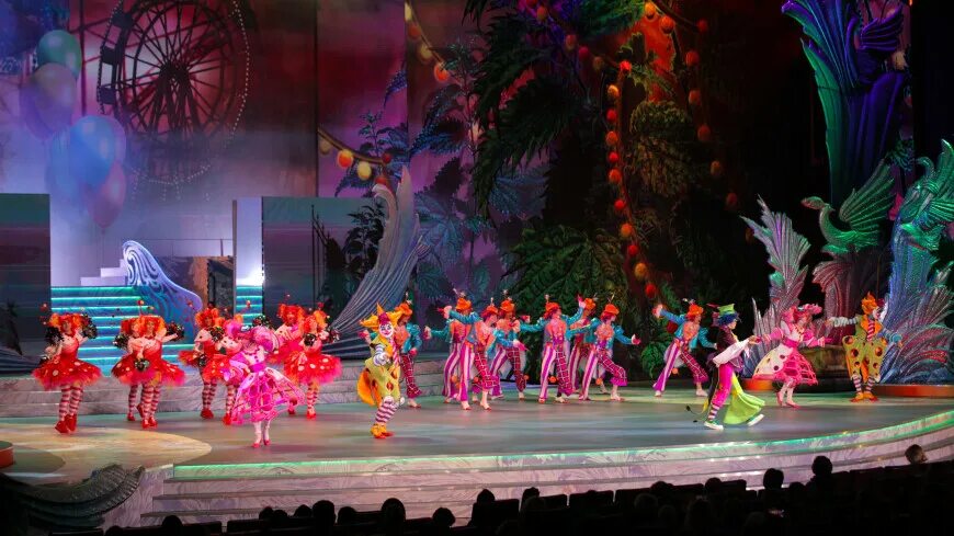 Москва, 25. Кремлёвская ёлка-2023. Новогоднее представление заговор зеркал. Кремлевская елка. Лунина алина кремлевская елка 2014.