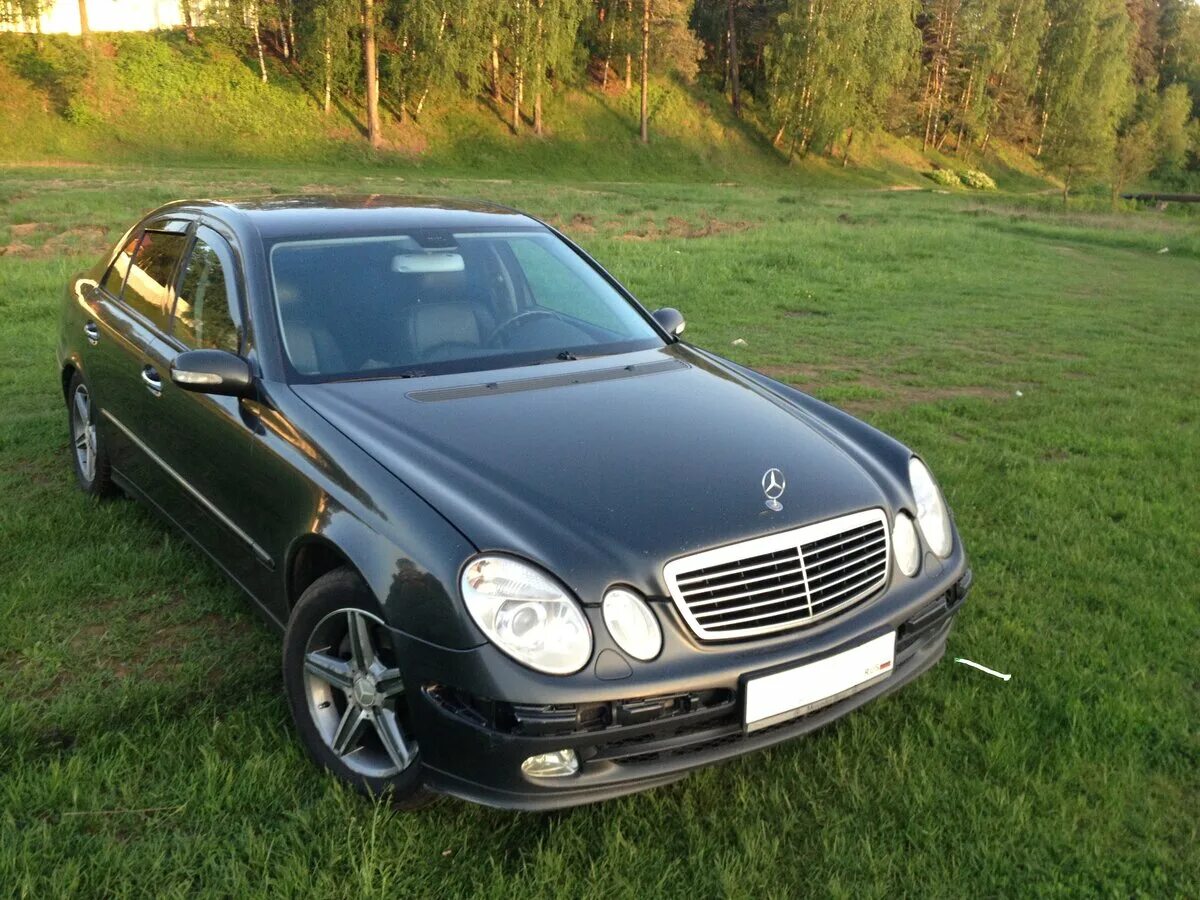 Мерседес 2002 год купить. Мерседес 211 2002. Mercedes Benz e 211 2002. Мерседес 2002 года. Мерседес е класс 2002 год.