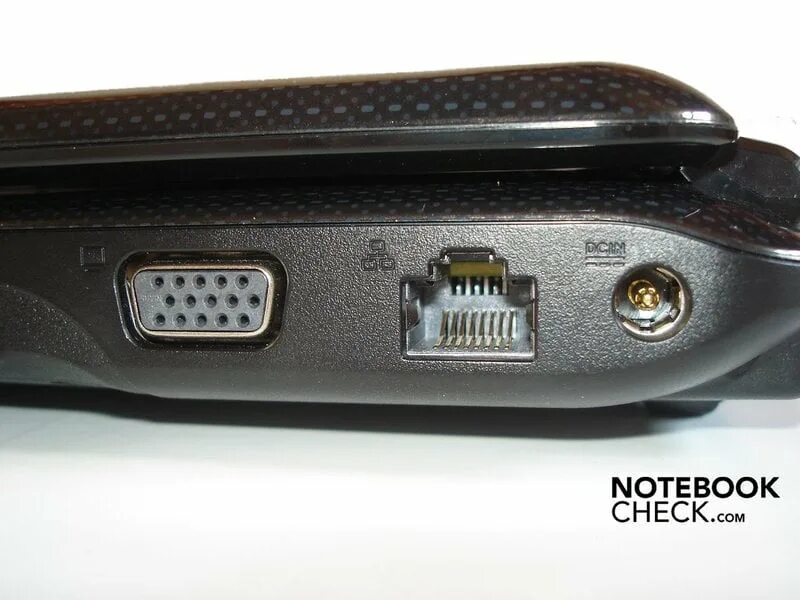 Вставить разъем в ноутбуке. Порт lan rj-45. разъем rj45 на ноутбуке. rj45 порт ноутбука. разъем rj-45 на ноуте.