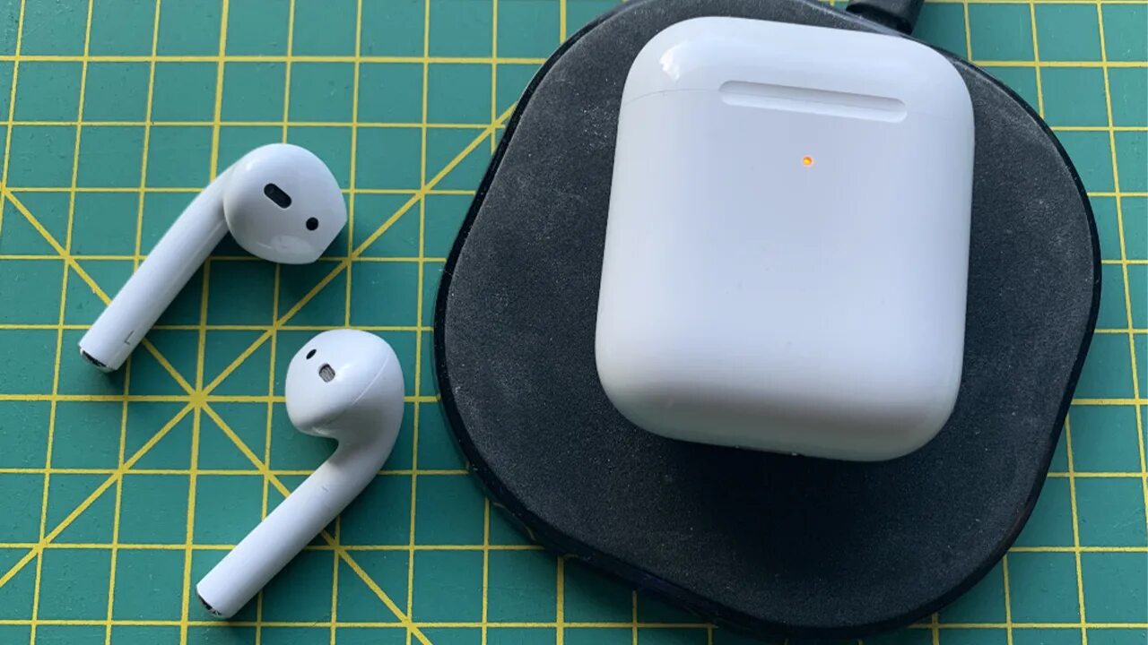 Беспроводные наушники Apple AIRPODS 2 with Wireless Case (mrxj2). Apple AIRPODS 2 mv7n2. AIRPODS 2 беспроводная зарядка. Наушники AIRPODS Pro 2 беспроводная зарядка.