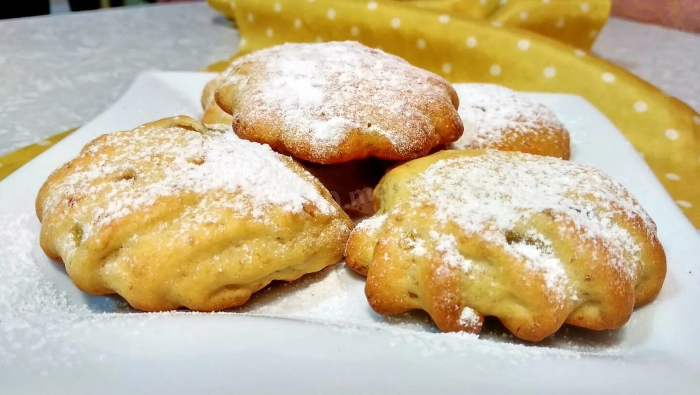 Сметанное печенье. Банановое песочное печенье. Вкуснейшее печенье на сметане. Печенье на сметане в духовке мягкие.