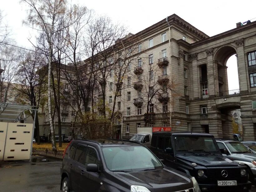 площадь чернышевского 2 спб. площадь чернышевского санкт-петербург. памятник чернышевскому в саратове. площадь чернышевского 6 санкт петербург. площадь чернышевского воронеж.