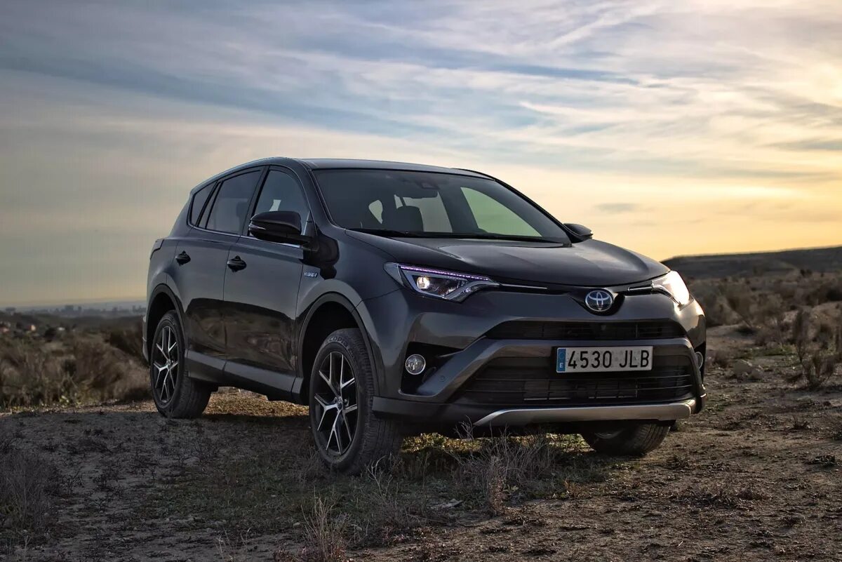 Toyota rav4 2016. Тойота рав 4 2016. Тойота рав 4 гибрид 2016. Toyota rav4 20120. Рав четыре