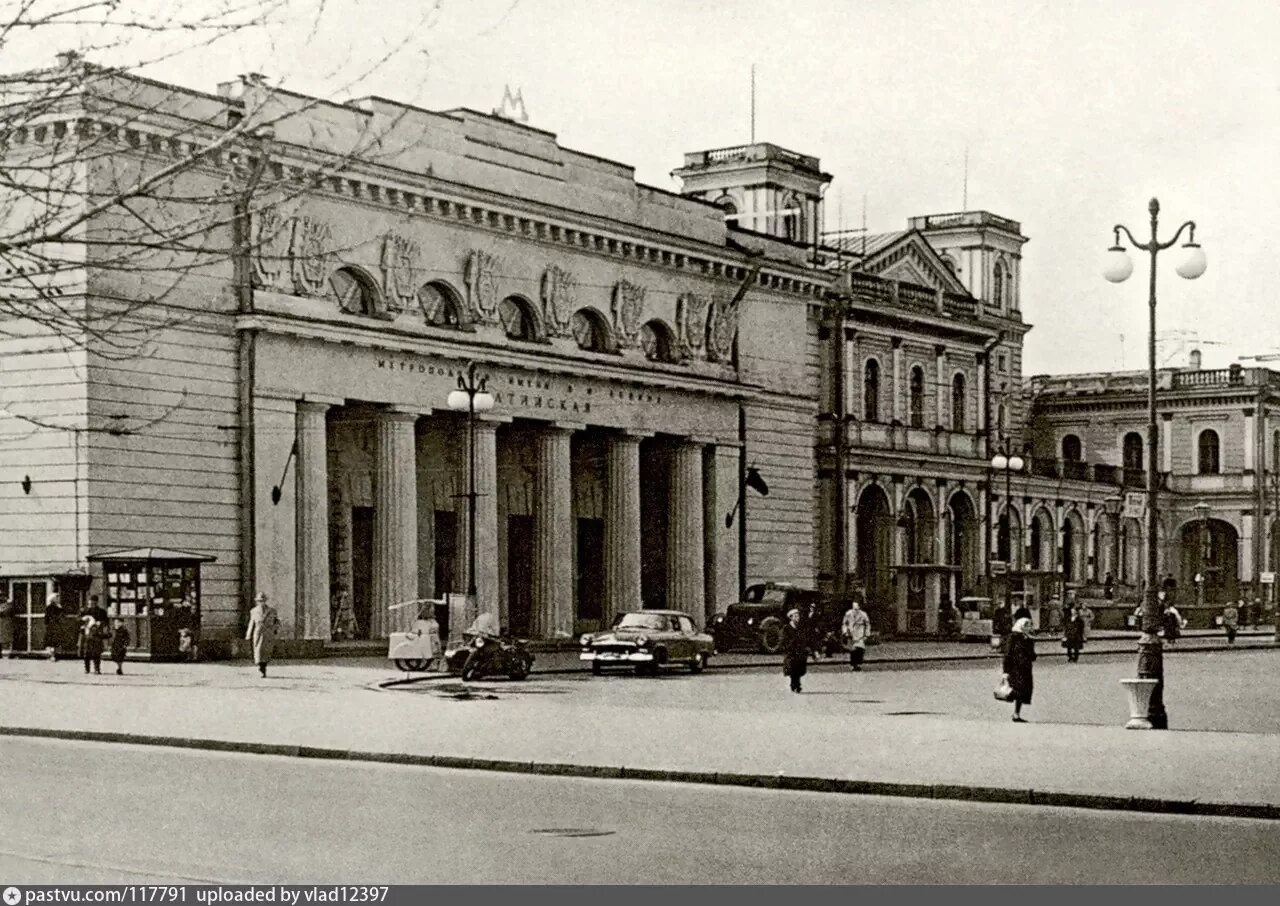 Балтийский вокзал станция метро. Балтийский вокзал санкт-петербург метро. Балтийский вокзал спб станция метро. Петербургский метрополитен станция балтийская. Балтийский вокзал станция метро.