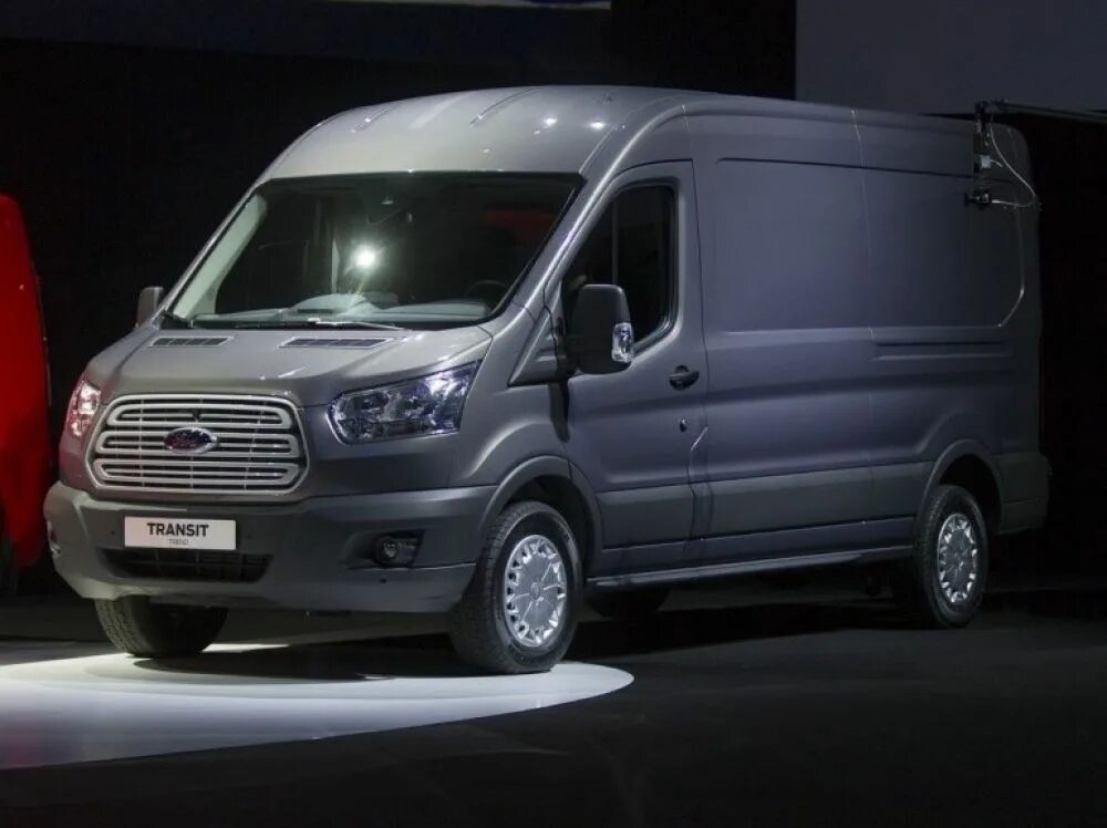 Ford transit грузопассажирский 2018. Тюнинг газель некст автобус. Форд транзит газель некст. Ford transit газель. Ford transit 2018.