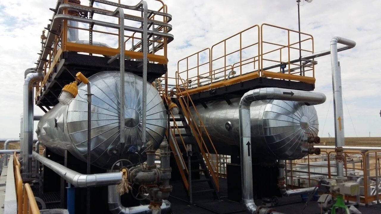 Сырье для переработки нефти. Ректификационная колонна для нефтеперегонного завода. Установка комплексной подготовки нефти схема. Подготовка нефти и нефтепродуктов. Кдфт роснефть.