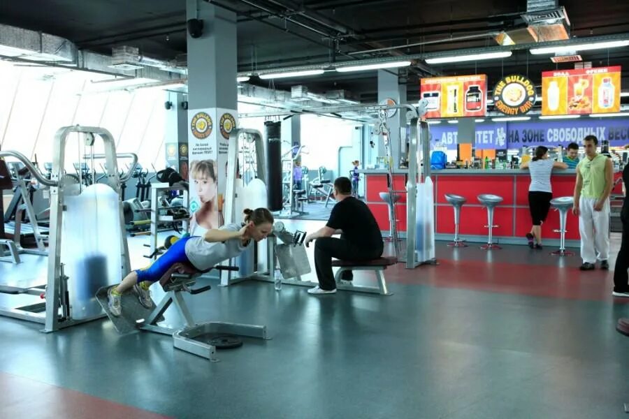 Лайф спорт орел. Спорт лайф магазин в орле. Лайф спорт орел. Спортлайф орел. Тренажер дверь для пожарных.