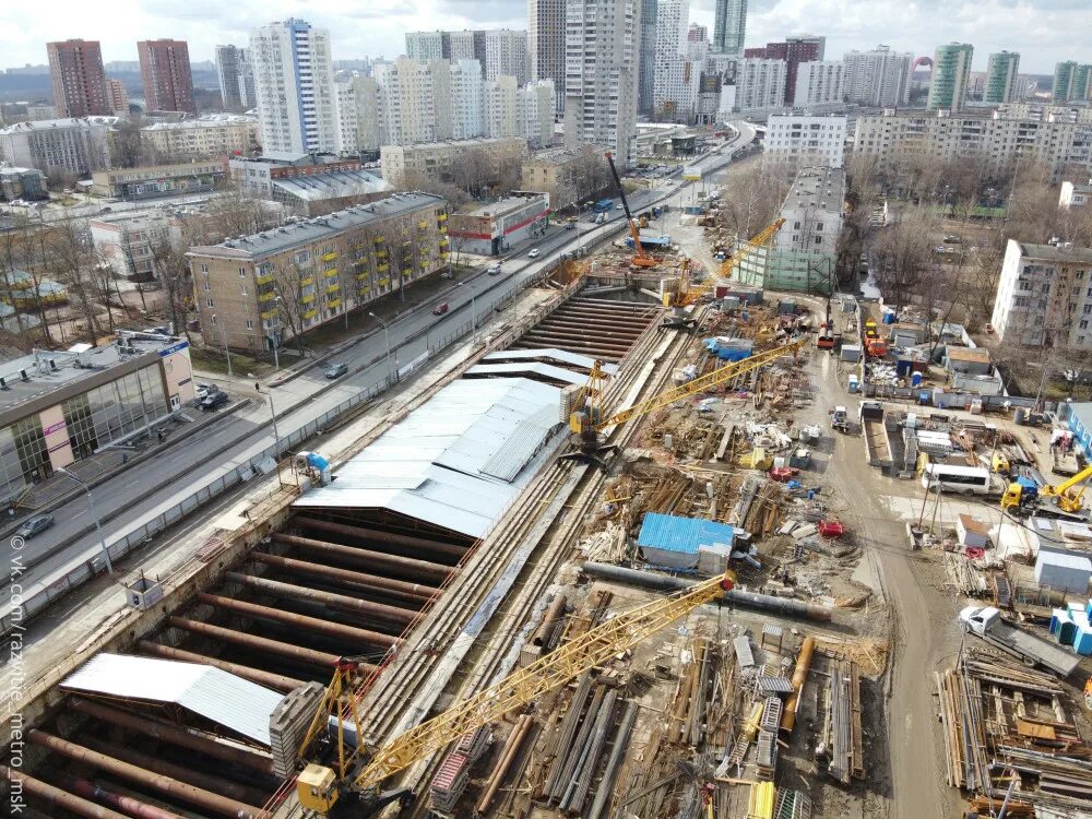 Москва м мневники. Москва м мневники. Мнёвниковская пойма реки москвы. Остров мневниковская пойма. Москва м мневники.