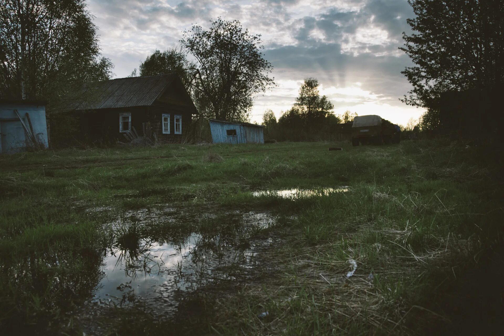 Жизнь старше земли. Тверская область, опустевшие деревни. Заброшенная деревня Сидозеро. Деревня в лесу. Пустые деревни России.