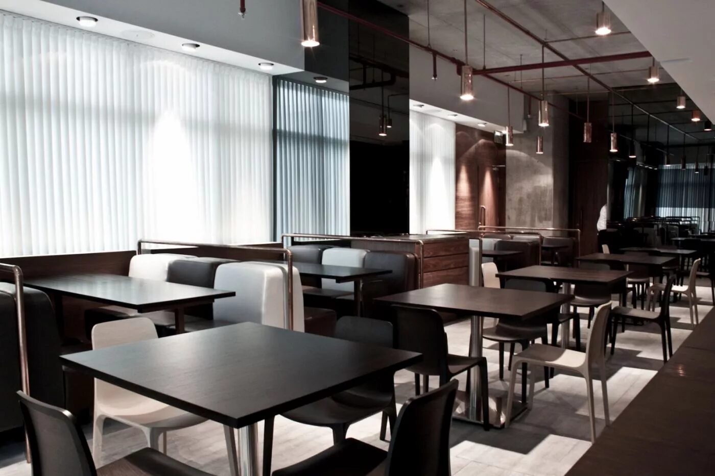 ресторан помещения. ресторан помещения. ресторан внутри. красивое помещение ресторана. отделка кафе.